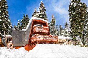 Chickadee by AvantStay Modern A-Frame Cabin